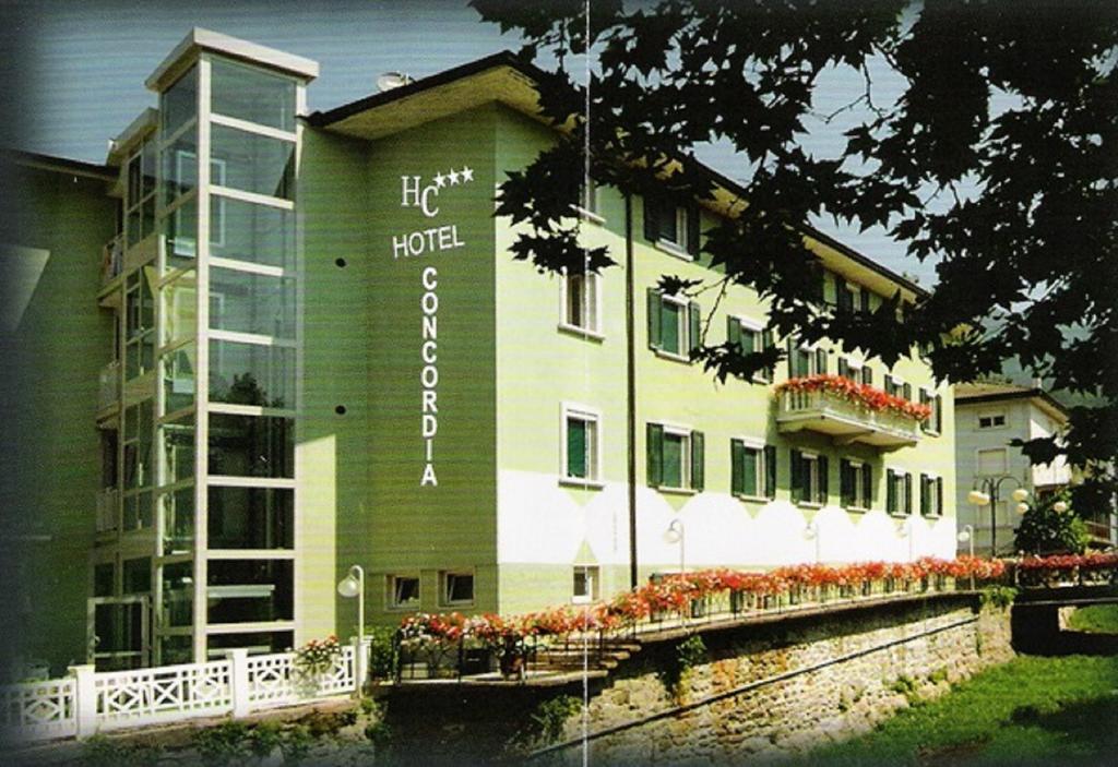 Hotel Concordia Левико Терме Екстериор снимка