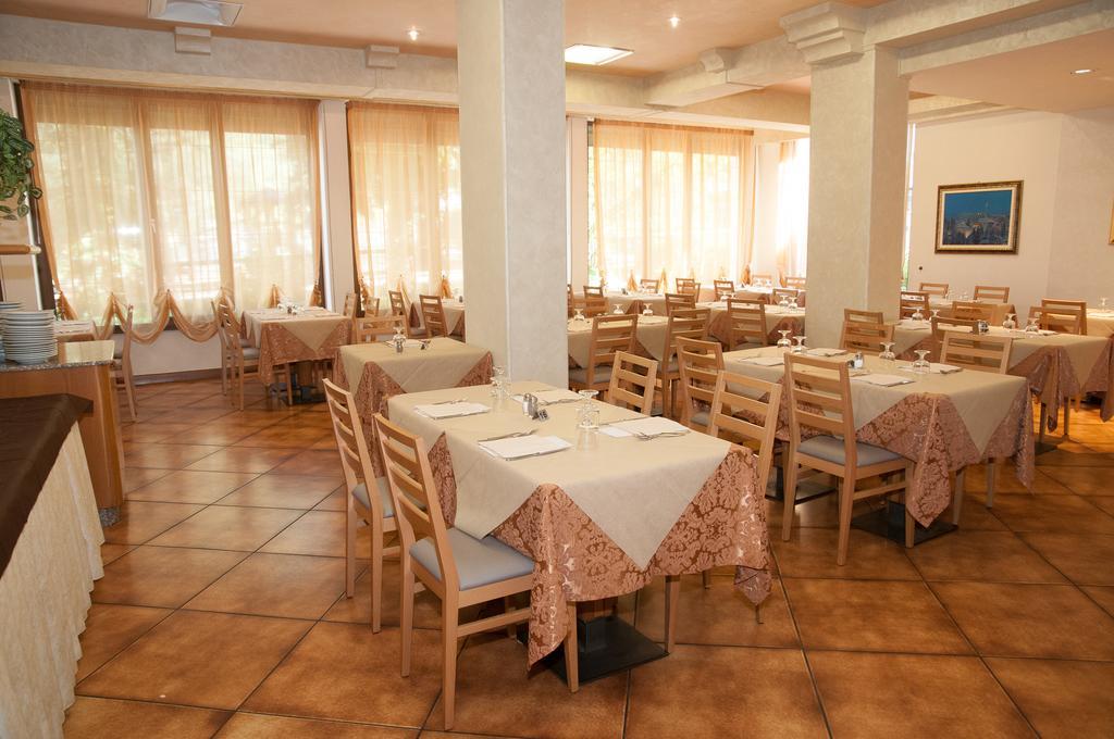 Hotel Concordia Левико Терме Екстериор снимка